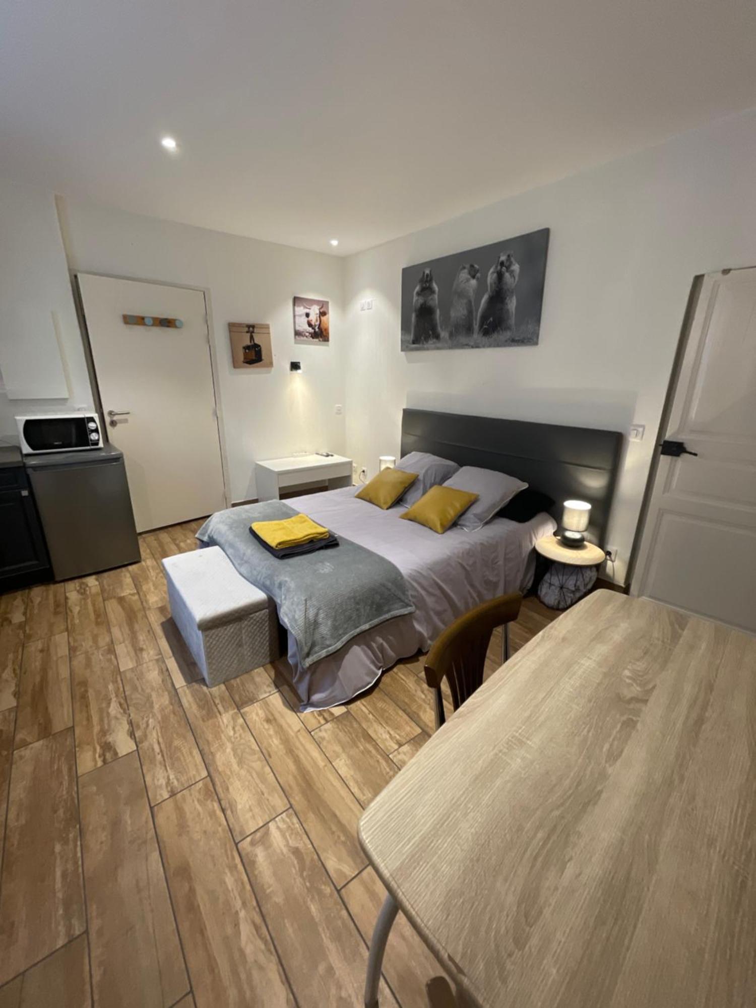 Apartamento La Montagnette Les Marmottes Maison En Travaux De 10h A 17h